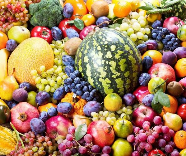 热带水果有哪些?常吃的热带水果大比拼:哪个是你的营养首选?
