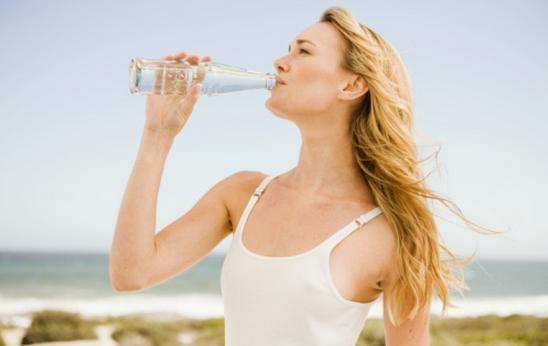 多喝水皮肤会变好吗喝多少水会变好
