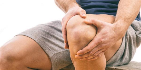 膝盖疼别忽视!一个方法帮你识别膝盖积水