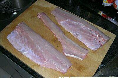 水煮鱼的鱼切片的做法图解8