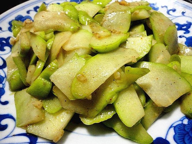 清炒佛手瓜的做法和步骤图解-清炒佛手瓜怎么做好吃的家常菜谱-菜谱