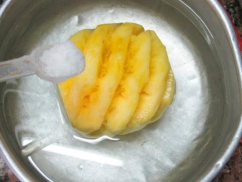 菠萝为什么要用盐水泡泡多久才能吃
